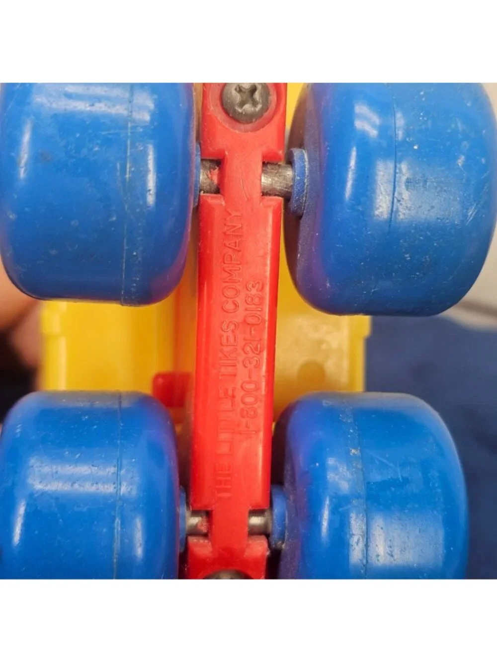 Little Tikes Vintage Dump Truck Toy With 4 Shape-Sorting Figures - Red Yellow &